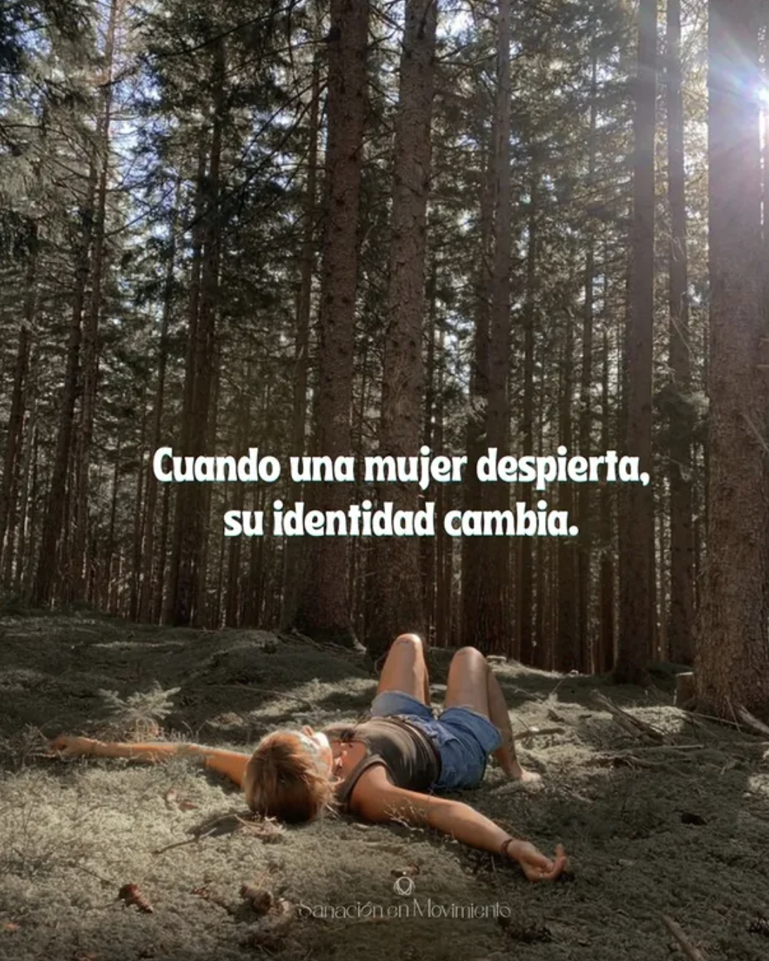 Detalle de materiales y cuaderno utilizado en los procesos